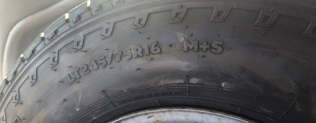 4-Rim& tires 245/75R16