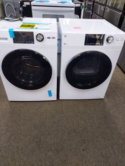 GE 24" Front Load Washer / Electric Dryer Set