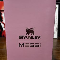 The Messi x Stanley High Precision Flow Mate System 1.3 Quarts GOAT Pink NEW