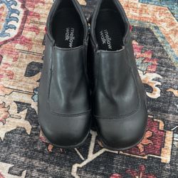 Women’s Slip Resistant Steel Toe Work Shoe 