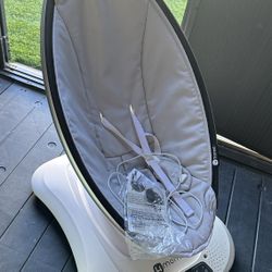 4 Moms Mamaroo Baby Swing