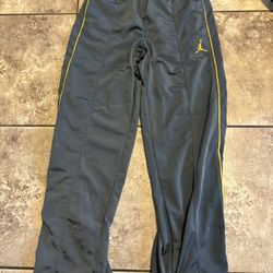 Kids Size Medium 10/12