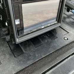 6.2 inch JVC CD PLAYER