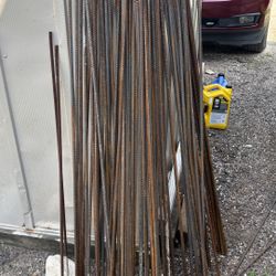 Rebar 4ft Or Maybe 5ft Rebar Number #3 Asking $1 Each 