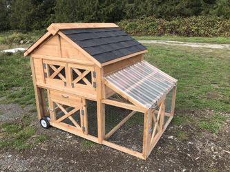 Mobile Craftsman Chicken Coop 48"x72" - Delivery Available