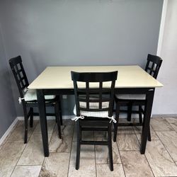 Dining Room Table And Chairs Set