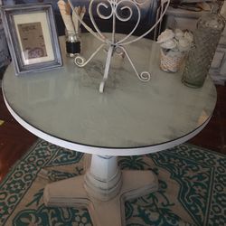 Shabby Chic Foyer Table / Breakfast Nook Table 