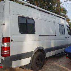 2012 Sprinter Conversion Fully Off Grid