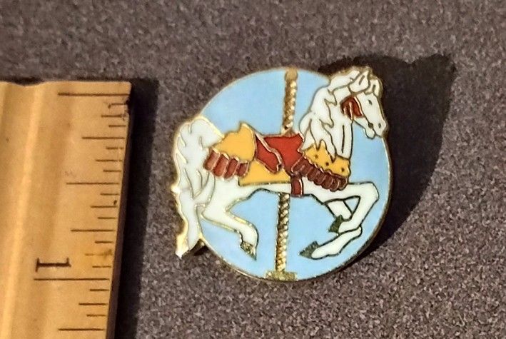 Merry-Go-Round Carousel Horse Vintage Collectible Lapel Pin A-2
