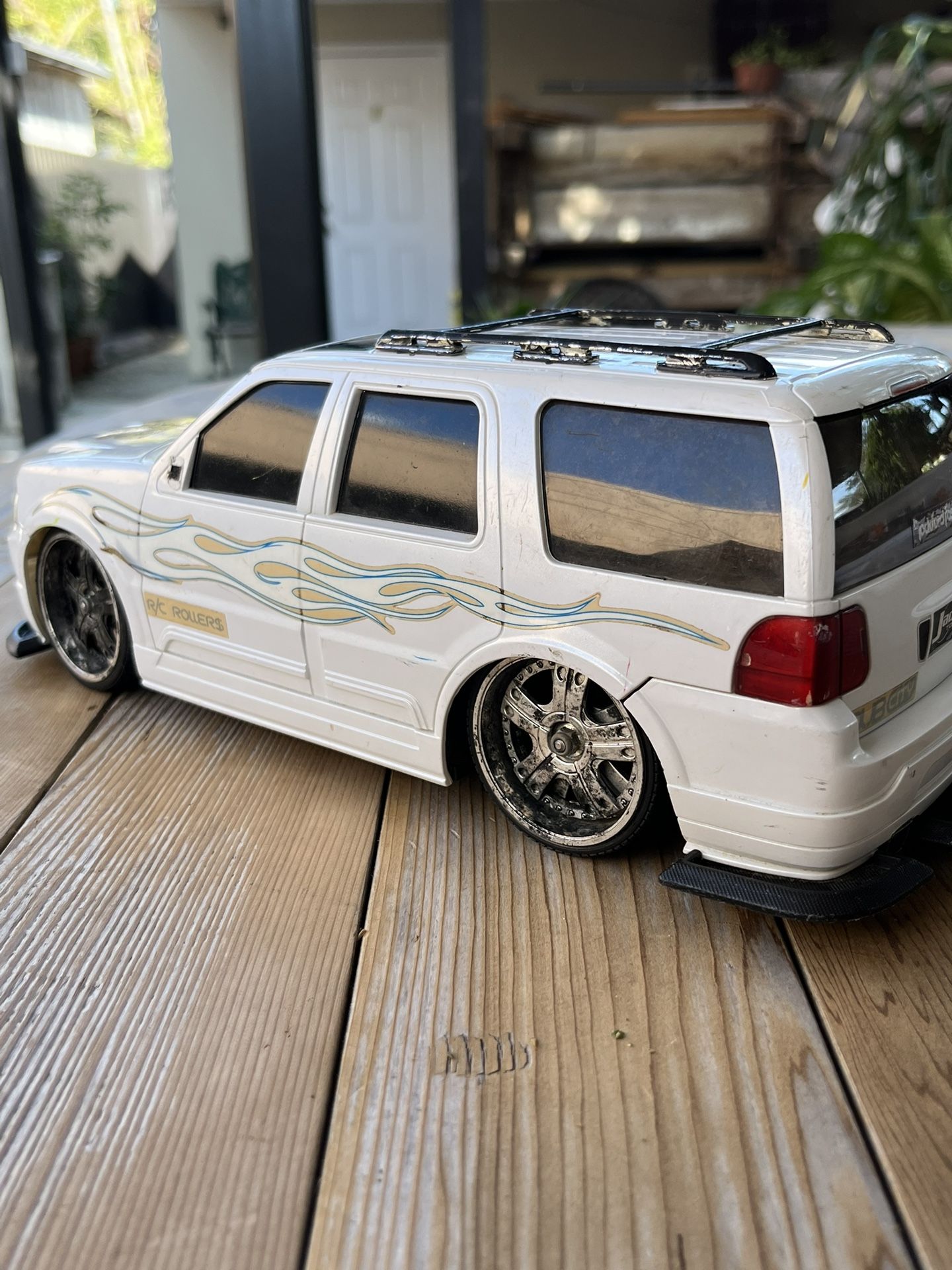Jada Toys Lincoln Navigator Dub City R/C Rollers white rare no