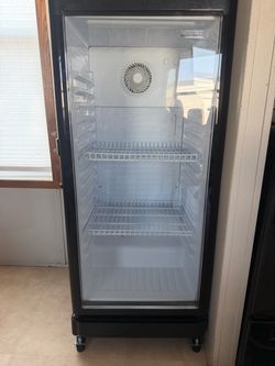 Commercial refrigerator