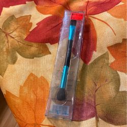ulta beauty double sided make up brush 
