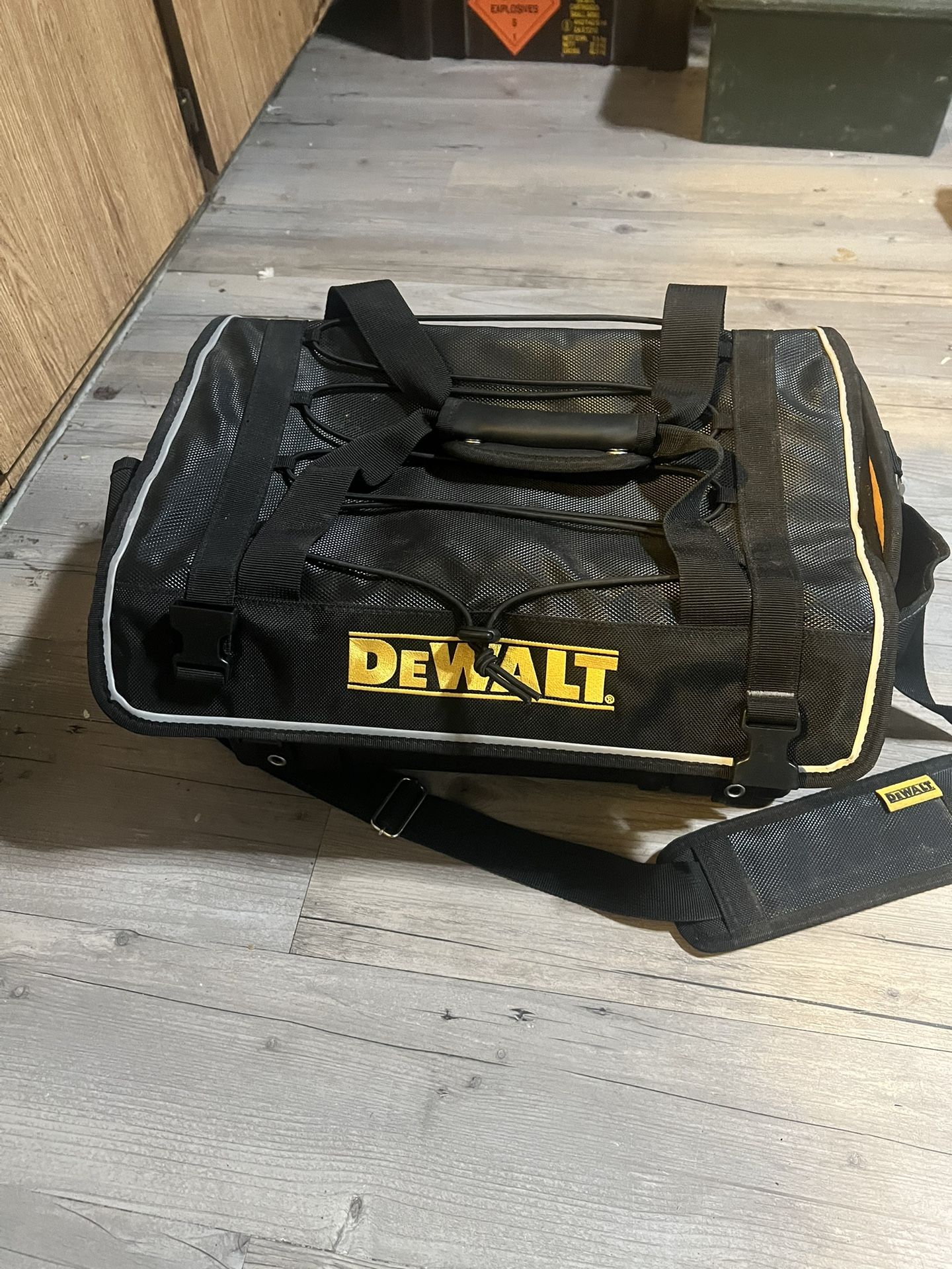 Dewalt