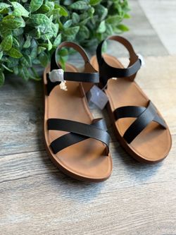 Link Comfort Black Sandals Size 4
