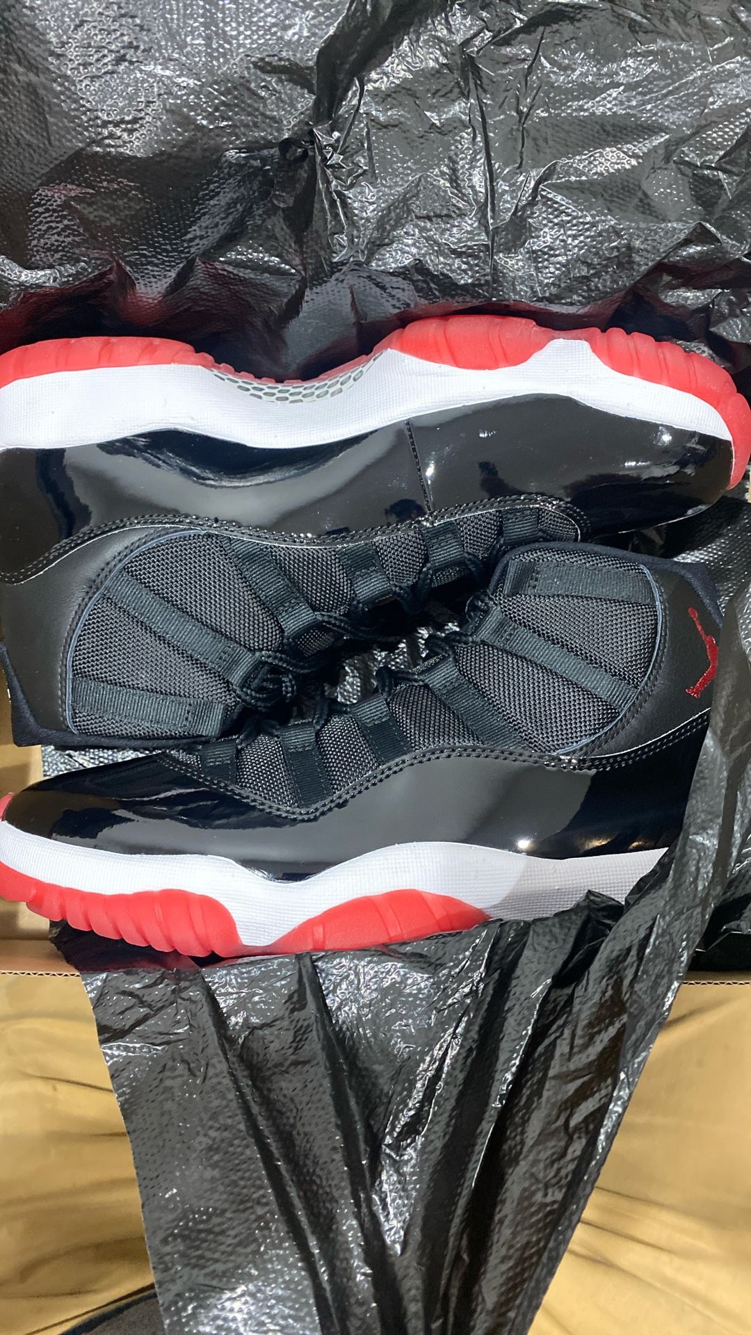 Jordan 11 Retro Playoffs Bred