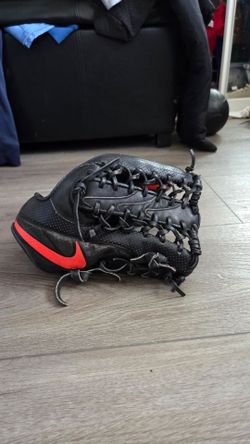 RARE Nike Mvp Select 12.5 baseball glove