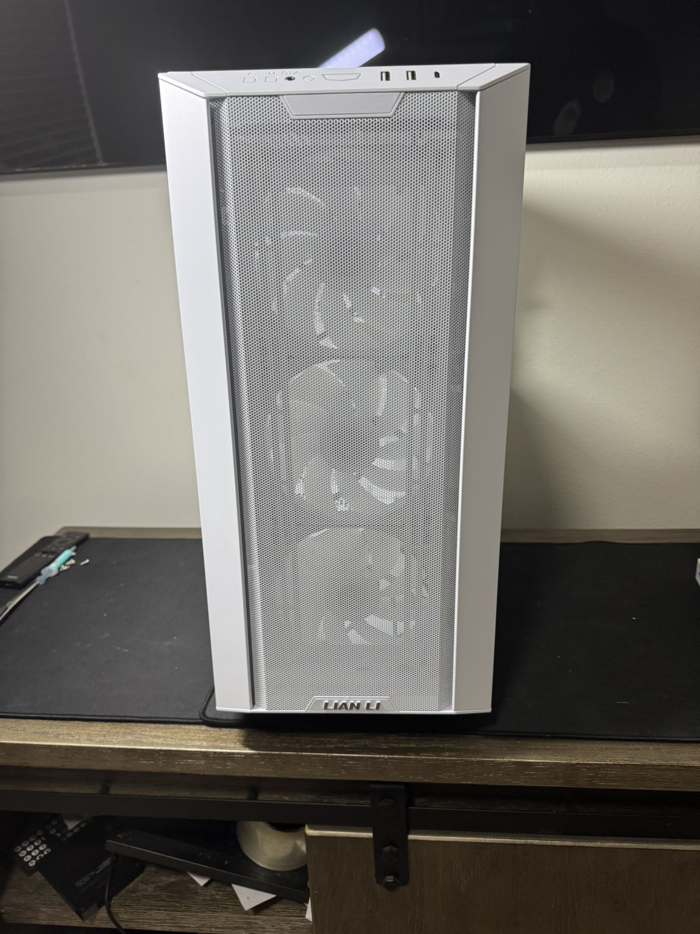 Lian Li LANCOOL III RGB PC Case WHITE