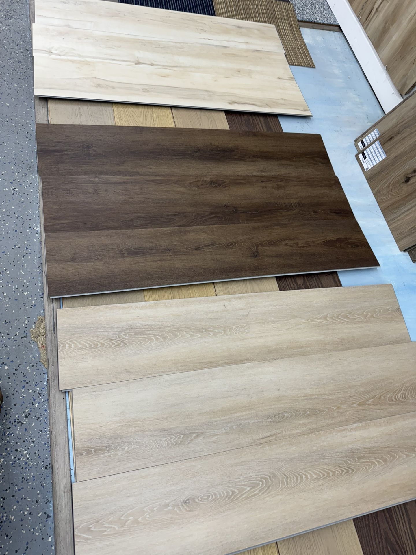 Vinyl Flooring Best Offer 1.89 for 6mm Thickness