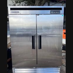 SALE! Refrigerator Maxx Cold Commercial Reach In solid doors with warranty and delivery included