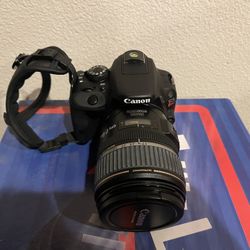 Canon EOS Rebel SL1 DSLR