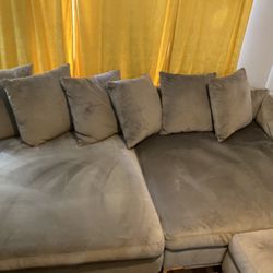 Couch/Sofa