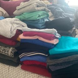 Huge Lot Of Womens Clothing Size Medium Mostly 
