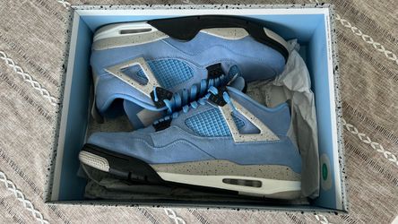 Air Jordan 4 University Blue Size 12