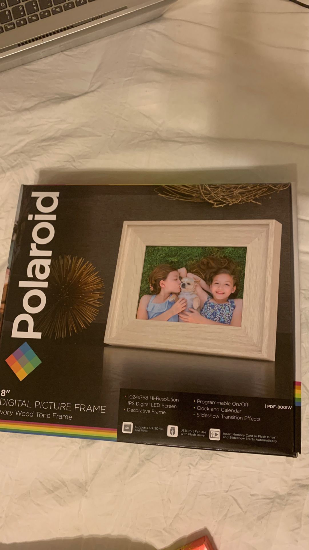 Polaroid Digital Picture Frame, Changes Photos