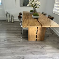 Dining Table With 4 Chairs 