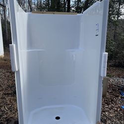 Shower – prefab fiberglass unit