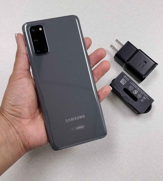 Samsung Galaxy S20, Factory Unlocked, Excellent Condition. Like New