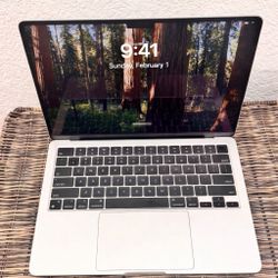 M2 MacBook Air | 256 GB