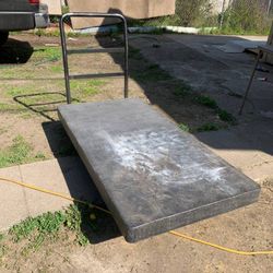 Rubbermaid Utility/Platform Cart