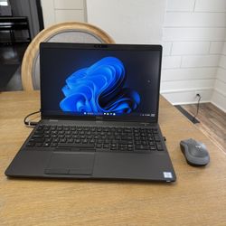Dell Precision Workstation Laptop 3540 Intel i5-8365U 16 GB RAM 1 TB SSD