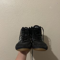 ASICS WRESTLING SHOES