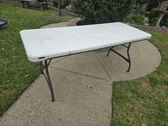 6 Ft Portable Folding Table 