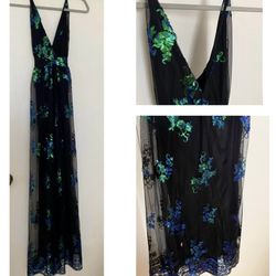🖤 Gorgeous maxi dress, never worn