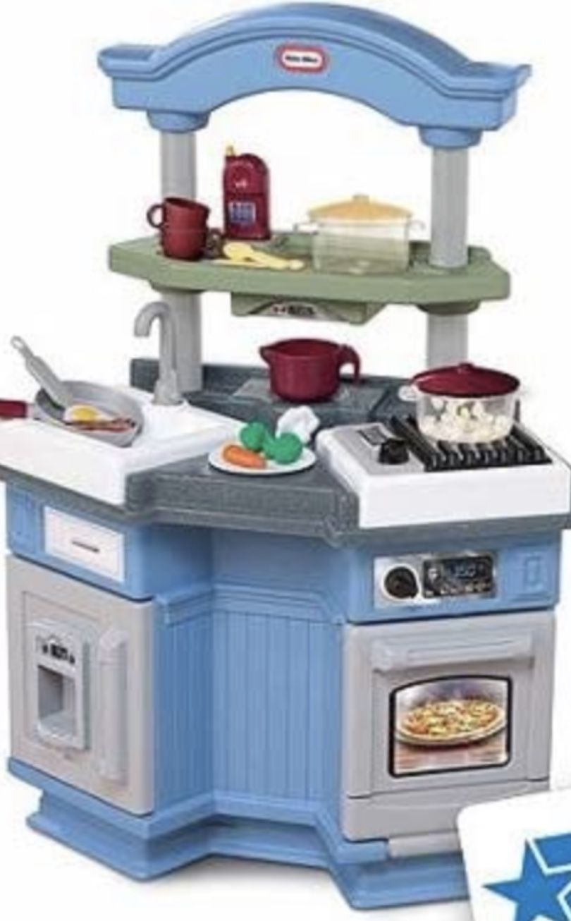 Little Tykes Sizzle And Pop Play Kitchen, Accessories And Grocery Cart