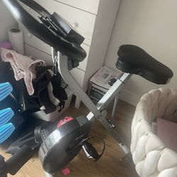 Bicicleta De Ejercicio Usada . 30 Dólares Motivo Mudanza 