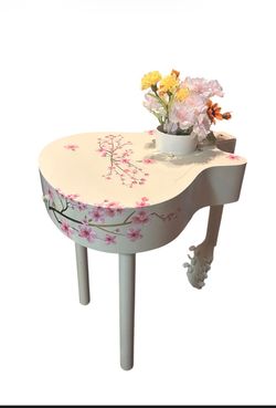 Guitar table
