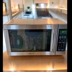 Magic Chef 1.3 Cu. Ft. 1000W Countertop Microwave Oven