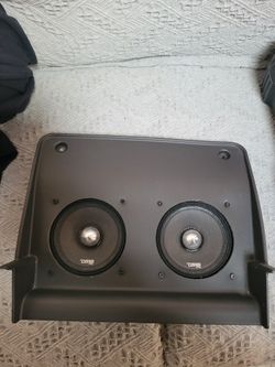ds18 5.25 neos new with gmc sierra console plastic