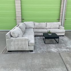 *Free Delivery* Ashley Sectional Couch Sofa