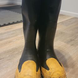 Men's Boots Sz 10 Steel Toe