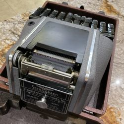 Stenograph Standard Model in Hard Carrying Case