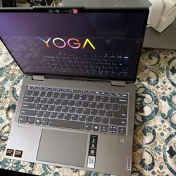 lenovo yoga 7 2 In 1 Laptop 8gb Ram 512 Gb Ssd LIKE NEW 9month Left On Warranty 