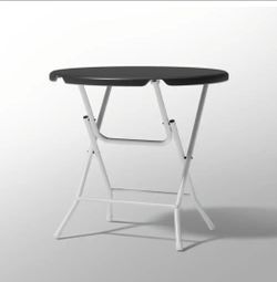 Round Foldable Table