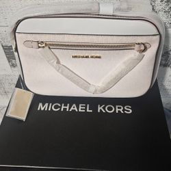  Michael Kors Jet Set 