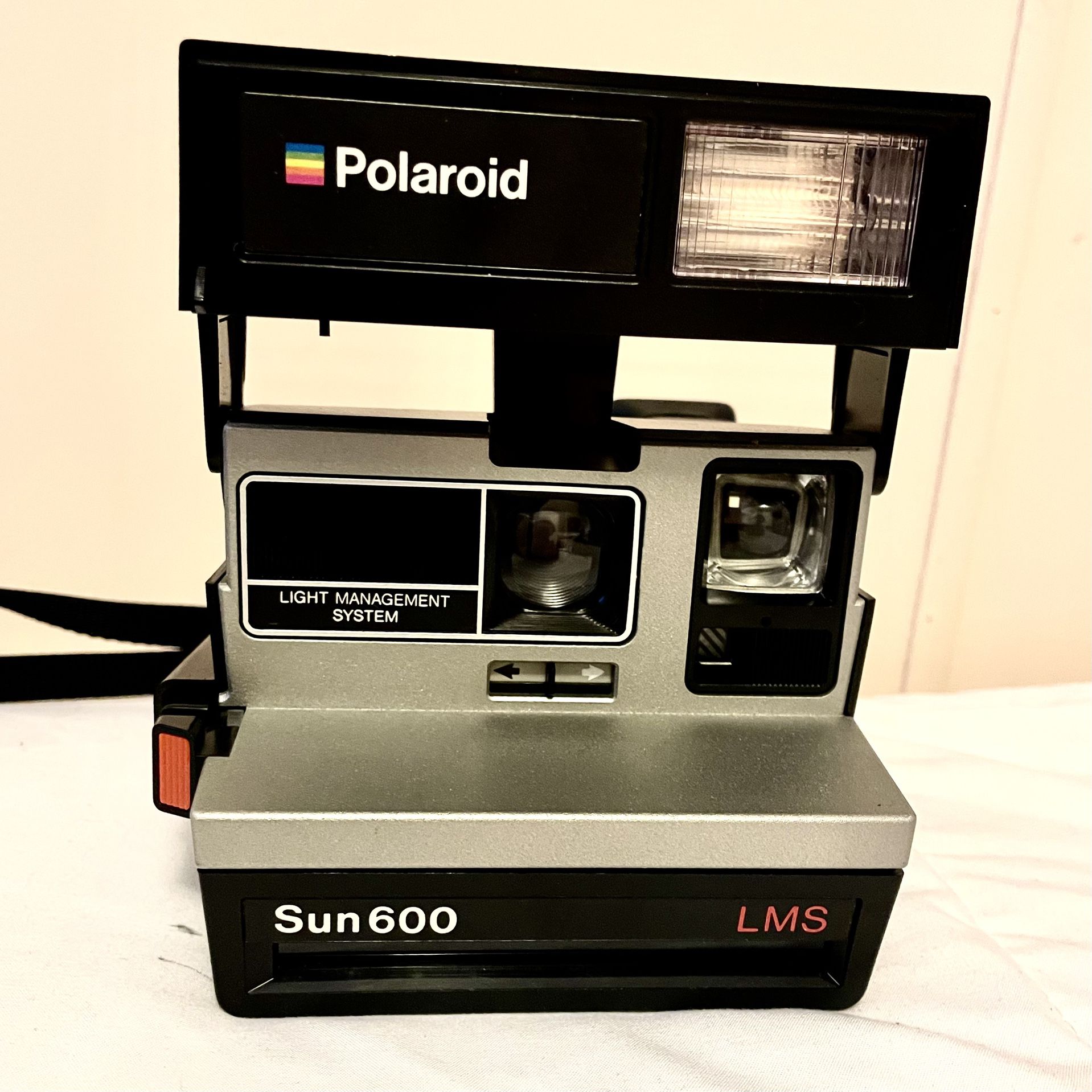  Vintage Polaroid Sun600 LMS With Original Manual An Leather Carrying Case/Bag