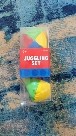 Juggling balls (3 included) brand new unused